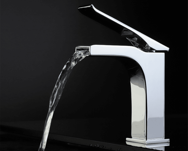 Luxury Waterfall Single Handle Bathroom Faucet in Chrome - Vasca Design